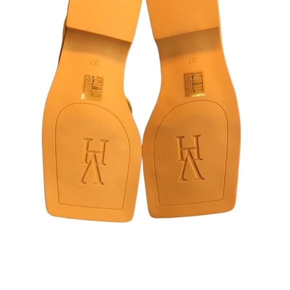 VHNY Studded Leather Ankle Boots Size 37 (7M) - Picture 6 of 9